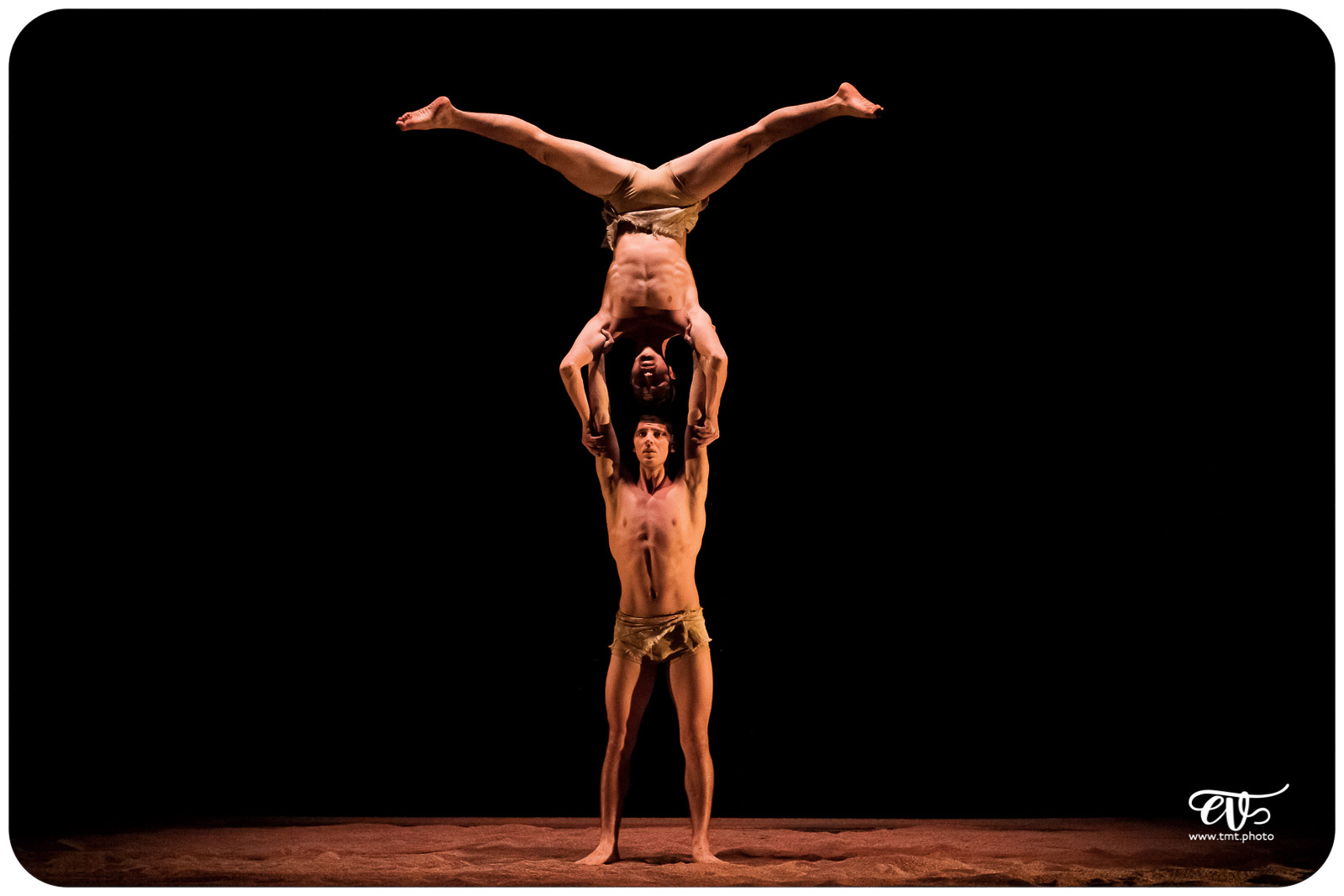 MY LAND (RECIRQUEL COMPANY)